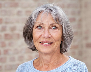 Dr. Elke Jennewein-Wolters, Listenplatz 21, Stadtratskandidatur Höchstadt a.d. Aisch